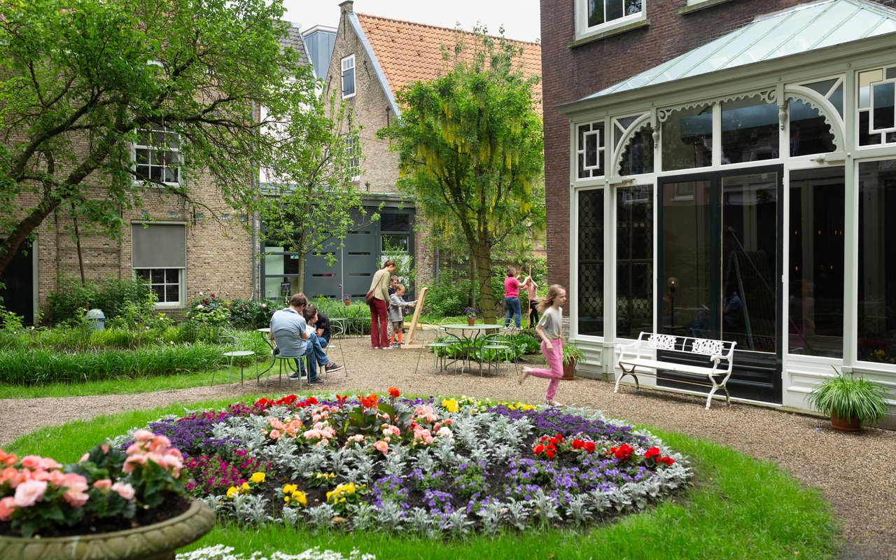 Tomas Mutsaers - Dag van het Kasteel in de museumtuin. - 2024