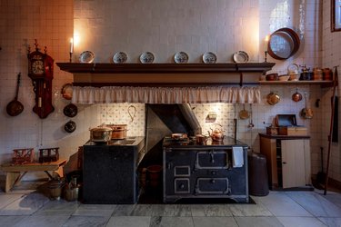 18de en 19de eeuws fornuis in de keuken van Huis Van Gijn