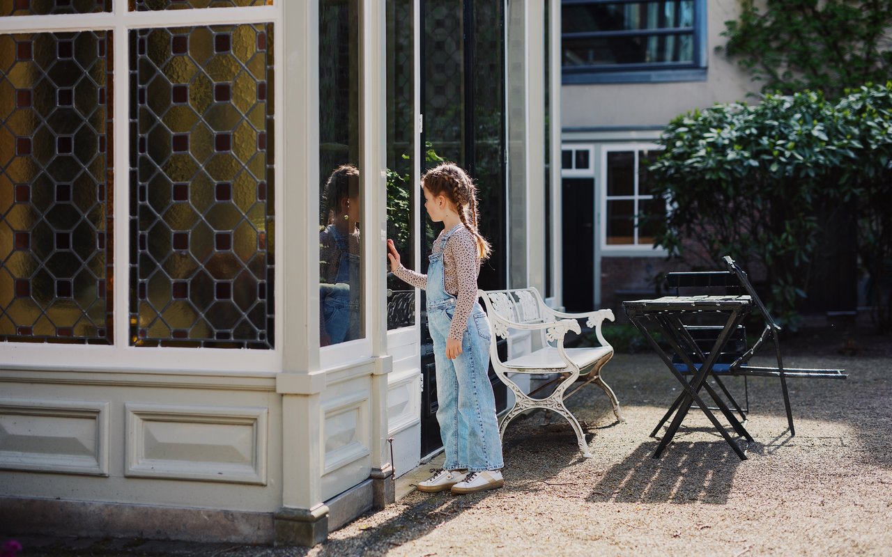Scholier primair onderwijs in Huis Van Gijn.